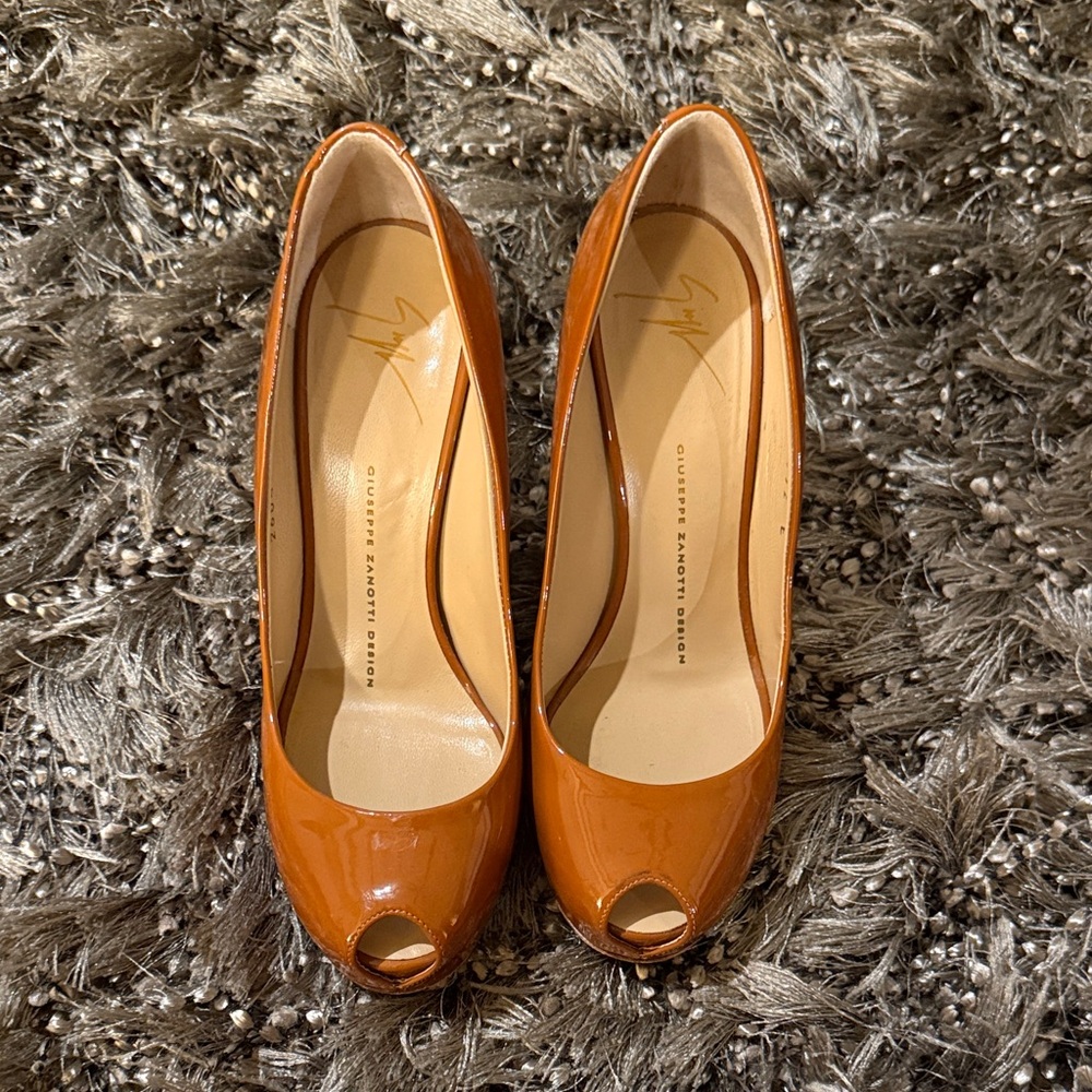 Giuseppe Zanotti Brown Peep Toe Heels